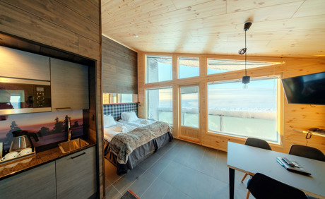 Star Arctic suite with view