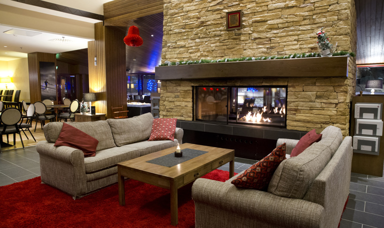 Tunturi Hotel communal lounge