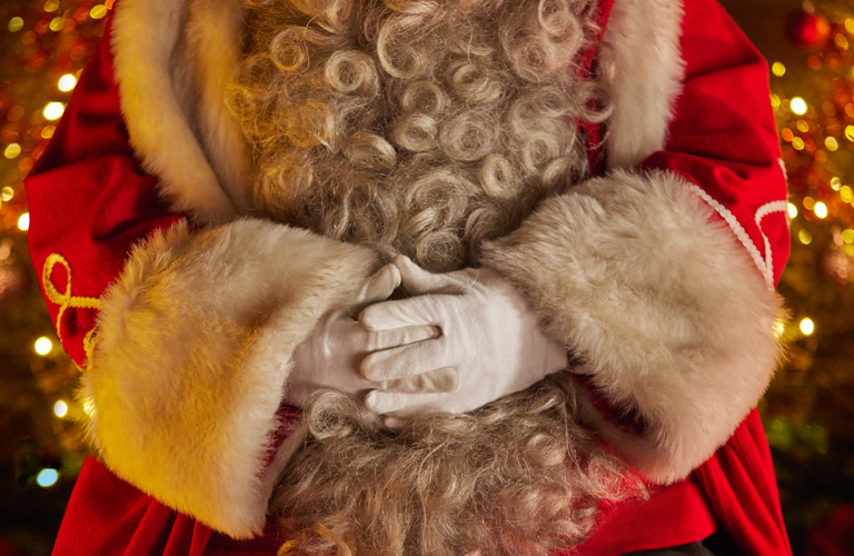 It’s time. Follow the elves and travel the same way they do - by husky and reindeer. Can you follow Santa's magical glow trail that he leaves behind wherever he goes to his secret cabin?