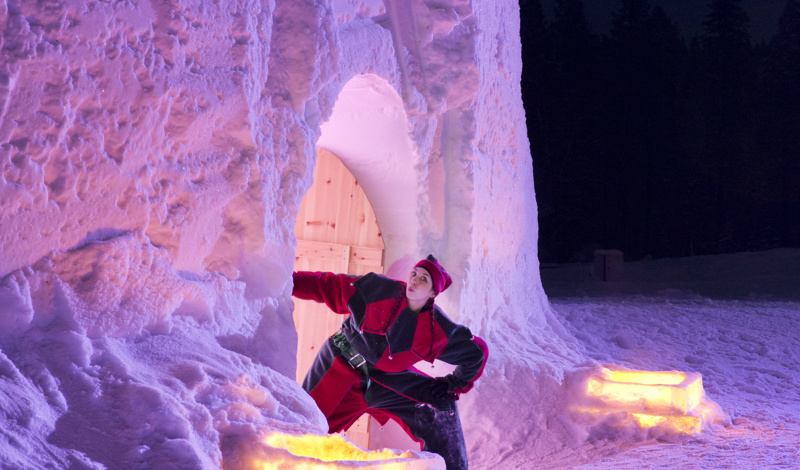 Santa’s Lapland elf greeting families at the igloo during the Santa’s Magic experience.